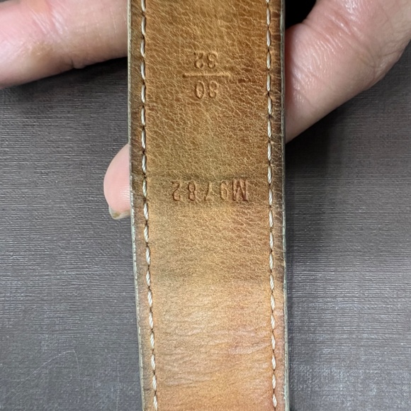 Louis Vuitton Belt - Picture 5 of 8